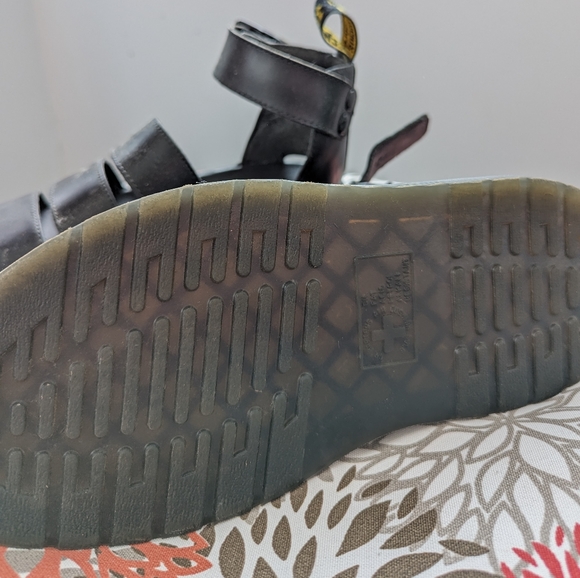 Sandals Dr. Martens - Picture 2 of 3